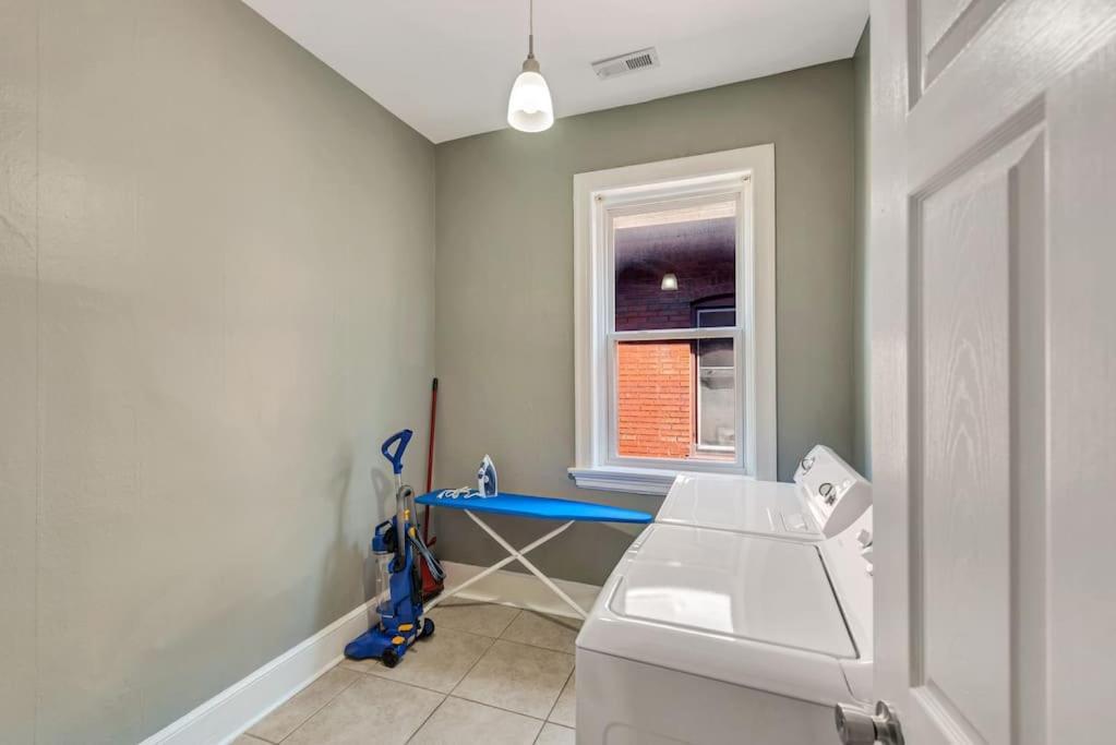 Ravishing 2-Story Unit In Stl 2E Villa St. Louis Exterior foto